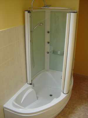 La baignoire-douche Photo de la baignoire-douche